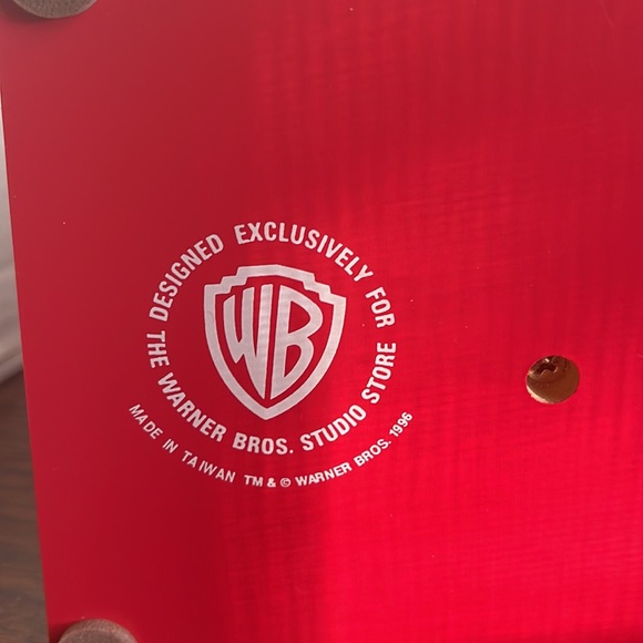 NWOT Warner Brothers Looney Tunes bookends. Bugs, Taz, Tweety & Sylvester. NW… - Picture 5 of 11